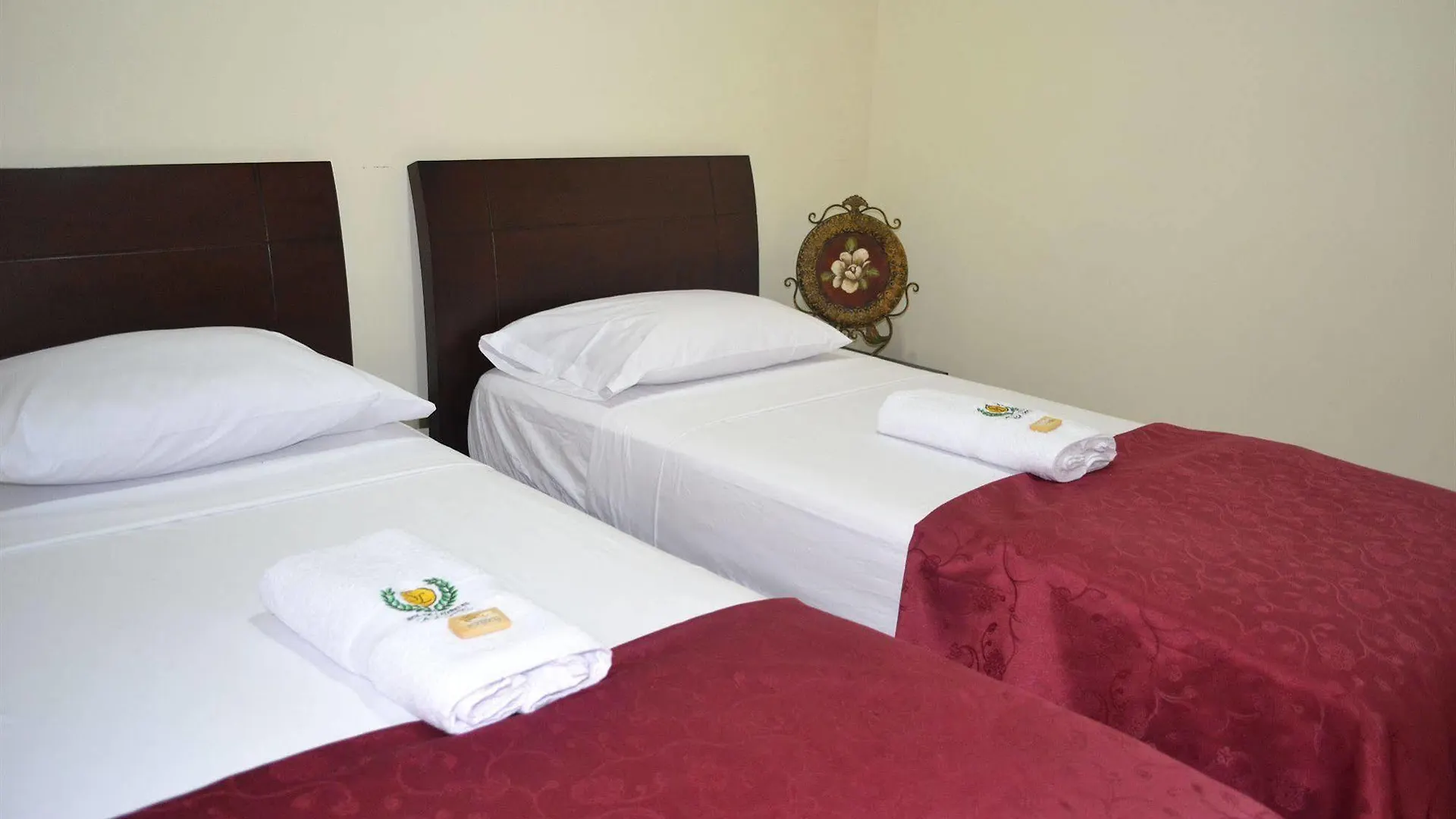 Hotel Sol De Laureles Casa Medellín